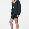 Bomberjacke mit hohem Kragen und Kapuze Bomberjacke mit hohem Kragen und Kapuze