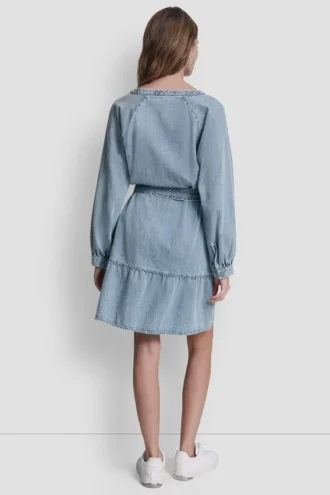 Denim-Kleid mit Gürtel und V-Ausschnitt