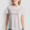 DKNY Jeans T-Shirt mit gestapeltem Logo und Strass-Steinen DKNY Jeans T-Shirt mit gestapeltem Logo und Strass-Steinen