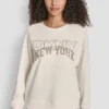 DKNY Sweatshirt mit Rundhalsausschnitt und aufgedrucktem NY-Logo mit Strassverzierung DKNY Sweatshirt mit Rundhalsausschnitt und aufgedrucktem NY-Logo mit Strassverzierung
