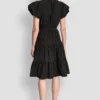 Fit-and-Flare-Kleid mit Puff-Ärmeln und V-Ausschnitt
