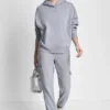Fleece-Hoodie mit Metallic-Bubble-Logo und überschnittenen Schultern Fleece-Hoodie mit Metallic-Bubble-Logo und überschnittenen Schultern