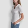 Geripptes Polohemd mit Strass-Knöpfen Geripptes Polohemd mit Strass-Knöpfen
