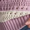 Gestreifter Pullover mit Pointelle-Ziernähten