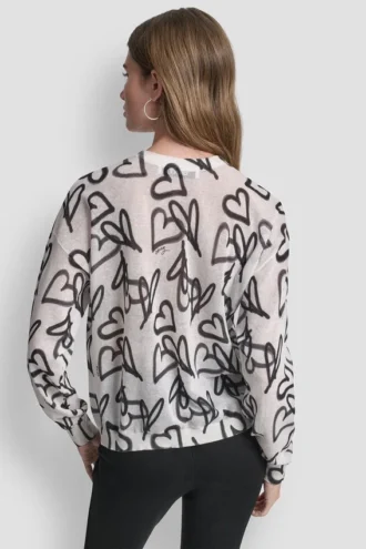 Graffiti-Herz-Pullover