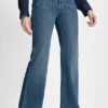 Hoch geschnittene, Relaxed Fit-Flare-Jeans mit Taschen Hoch geschnittene, Relaxed Fit-Flare-Jeans mit Taschen