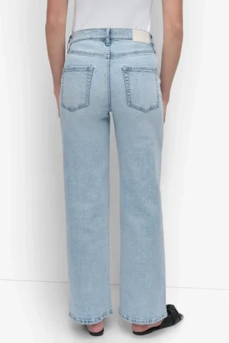 Hoch taillierte, gerade geschnittene Jeans