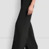Hoch taillierte Hose mit Logo-Bund und weitem Bein Hoch taillierte Hose mit Logo-Bund und weitem Bein