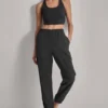 Hoch taillierte, Relaxed Fit Cargo-Jogginghose Hoch taillierte, Relaxed Fit Cargo-Jogginghose