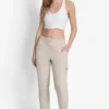 Hoch taillierte, Relaxed Fit Cargo-Jogginghose Hoch taillierte, Relaxed Fit Cargo-Jogginghose