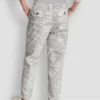Hoch taillierte, schmal geschnittene Utility-Jogginghose Hoch taillierte, schmal geschnittene Utility-Jogginghose