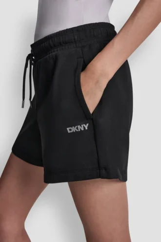 Hoch taillierte Sweat-Shorts mit Logo