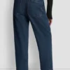Hoch taillierte Utility-Jeans mit geradem Bein Hoch taillierte Utility-Jeans mit geradem Bein