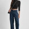 Hoch taillierte Utility-Jeans mit geradem Bein Hoch taillierte Utility-Jeans mit geradem Bein
