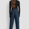 Hoch taillierte Utility-Jeans mit geradem Bein Hoch taillierte Utility-Jeans mit geradem Bein