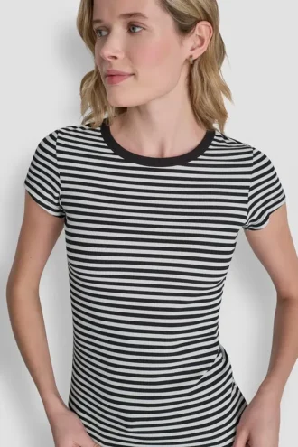 Hudson Rib T-Shirt mit farblich abgestimmtem Logo