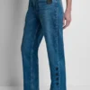 Jeans mit mittlerer Leibhöhe, Nieten und Aufnähern, Straight-Bein-Jeans