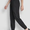 Jogginghose mit extra hoher Taille, Logo-Bund und weitem Bein Jogginghose mit extra hoher Taille, Logo-Bund und weitem Bein