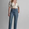 Klassische Straight-Jeans mit hoher Leibhöhe Klassische Straight-Jeans mit hoher Leibhöhe
