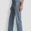 Klassische Straight-Jeans mit hoher Leibhöhe und gemischten Verzierungen Klassische Straight-Jeans mit hoher Leibhöhe und gemischten Verzierungen