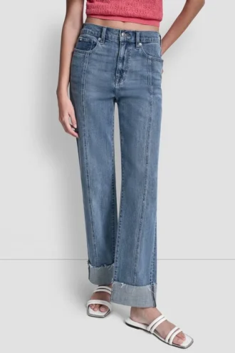 klassische straight leg jeans mit hoher leibhhe und bndchen 2 330x495 - Klassische Straight-Leg-Jeans mit hoher Leibh&ouml;he und B&uuml;ndchen