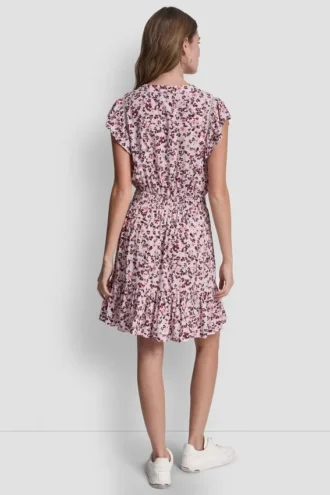 Kleid mit gesmokter Taille und V-Ausschnitt