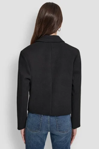Kurze Jacke aus Kunstwolle Kurze Jacke aus Kunstwolle