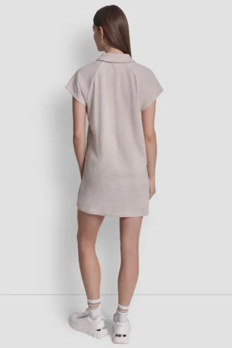 Kurzärmeliges Mini-Polokleid mit Logo Kurzärmeliges Mini-Polokleid mit Logo