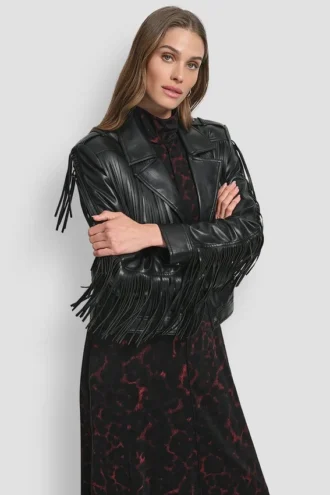 Langärmelige, mit Fransen verzierte Crop-Jacke