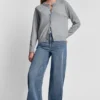 Langärmelige Strickjacke mit Strass-Knöpfen Langärmelige Strickjacke mit Strass-Knöpfen