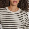Langärmliges Sweatshirt mit Pailletten Langärmliges Sweatshirt mit Pailletten