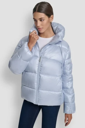 Leichte Steppjacke mit Trichterkragen