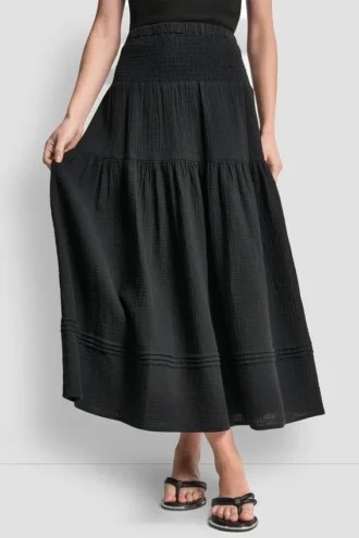 Maxi-Röck mit geraffter Taille und Stufen
