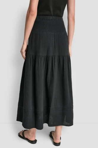 Maxi-Röck mit geraffter Taille und Stufen