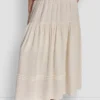 Maxi-Röck mit geraffter Taille und Stufen Maxi-Röck mit geraffter Taille und Stufen