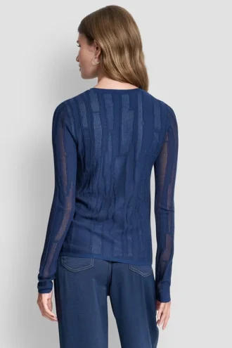 Mehrlagiger Pullover mit gemischten Ziernähten