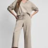 Metallic-Bubble-Logo-Cropped-Hose mit hoher Leibhöhe Metallic-Bubble-Logo-Cropped-Hose mit hoher Leibhöhe