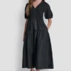 Midi-Kleid im Henley-Stil mit Rippbündchen und Puff-Ärmeln Midi-Kleid im Henley-Stil mit Rippbündchen und Puff-Ärmeln