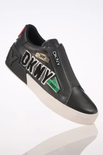 Mindi City Signs Slip-On-Sneaker