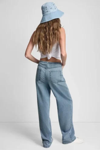 Mittlere Leibhöhe, Relaxed Fit, gerade Beine mit Kordelzügen