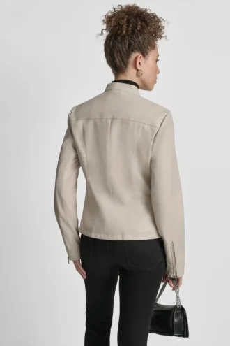Motorradjacke aus Kunstleder mit Druckknopf-Kragen