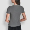 Pullover mit verzierten Ausschnitten