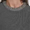 Pullover mit verzierten Ausschnitten