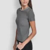 Pullover mit verzierten Ausschnitten