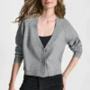 Raglan-Strickjacke mit V-Ausschnitt und edlen Knöpfen Raglan-Strickjacke mit V-Ausschnitt und edlen Knöpfen