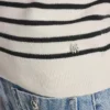 Ärmelloser gestreifter Pullover