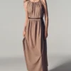 Ärmelloses Midikleid mit tiefem Bund an der Taille Ärmelloses Midikleid mit tiefem Bund an der Taille