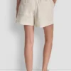 Shorts mit mittlerer Leibhöhe und aufgesetzten Taschen