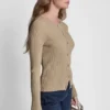 Strickjacke mit ausgestellten Ärmeln und Strass-Knöpfen Strickjacke mit ausgestellten Ärmeln und Strass-Knöpfen