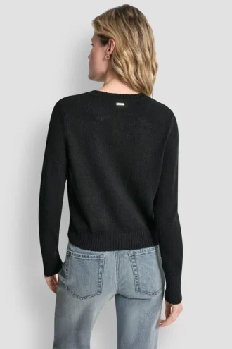 Strickjacke mit Rundhalsausschnitt und aufgesetzten Taschen